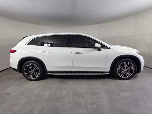 Certified 2023 Mercedes-Benz EQS 450+ SUV image 3