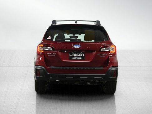 Used 2019 Subaru Outback 3.6R Limited image 4