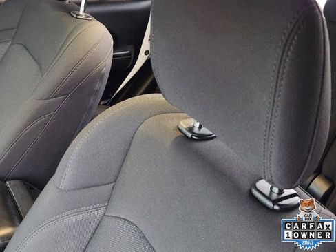 Used 2023 Jeep Gladiator Sport image 19