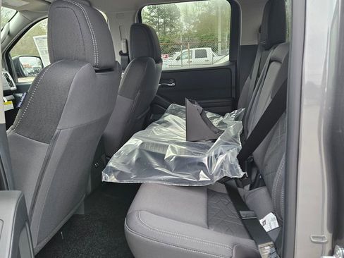 New 2026 Nissan Frontier SV w/ All-Weather Content Package AWD/4WD image 4