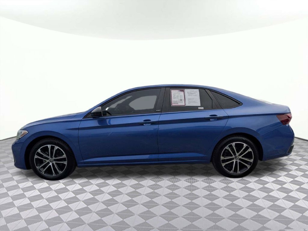 Used 2024 Volkswagen Jetta Sport FWD image 6