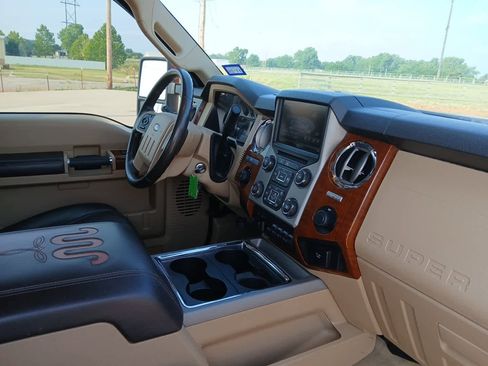 Used 2015 Ford F250 King Ranch w/ FX4 Off-Road Package AWD/4WD image 55