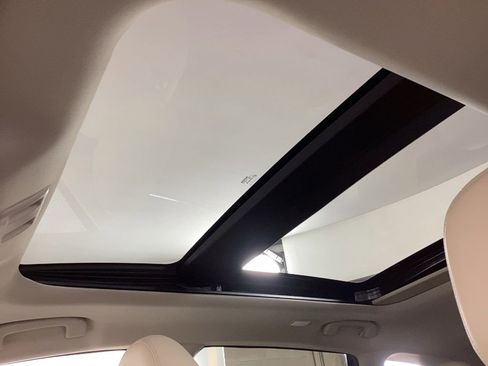 Used 2023 Nissan Murano SL w/ SL Moonroof Package image 19