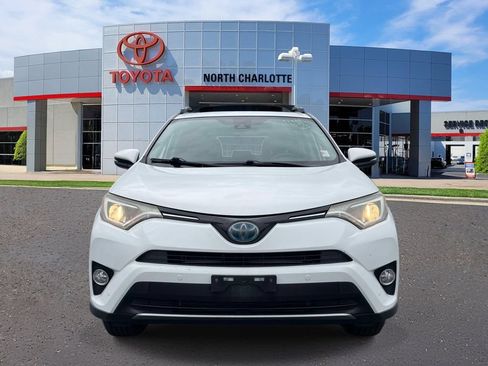 Used 2018 Toyota RAV4 XLE w/ Convenience Package AWD/4WD image 2