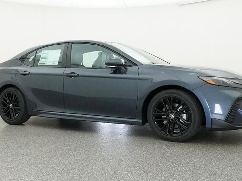 New 2026 Toyota Camry SE FWD image 28
