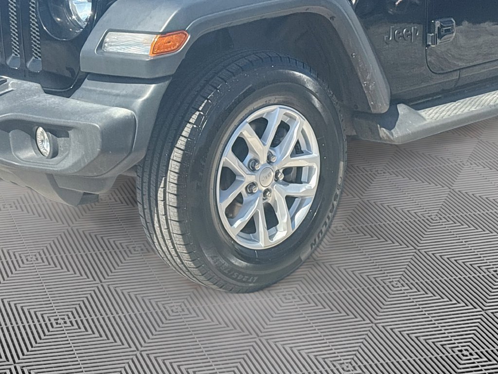Certified 2023 Jeep Wrangler Unlimited Sport AWD/4WD image 32