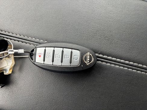 Used 2025 Nissan Altima 2.5 SV image 21