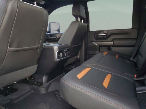 Used 2020 GMC Sierra 2500 AT4 w/ AT4 Premium Package image 10