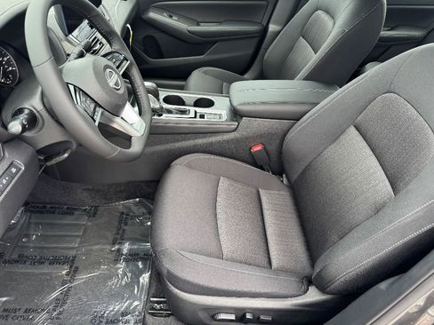 New 2025 Nissan Altima 2.5 SV w/ SV Premium Package image 10