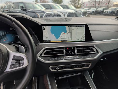 Used 2022 BMW X5 xDrive40i w/ M Sport Package image 7