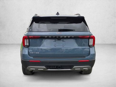 New 2026 Ford Explorer Active w/ Active Comfort Package RWD image 7