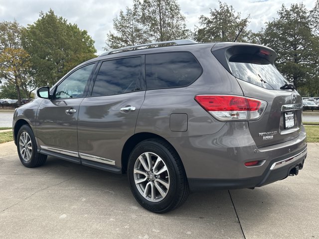 Used 2014 Nissan Pathfinder SL w/ SL Premium Package AWD/4WD image 10