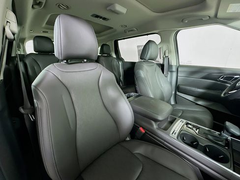 New 2026 Kia Carnival SX w/ SX Dark Edition Package image 30