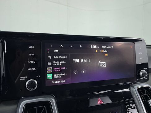 Used 2023 Kia Sorento SX AWD/4WD image 15