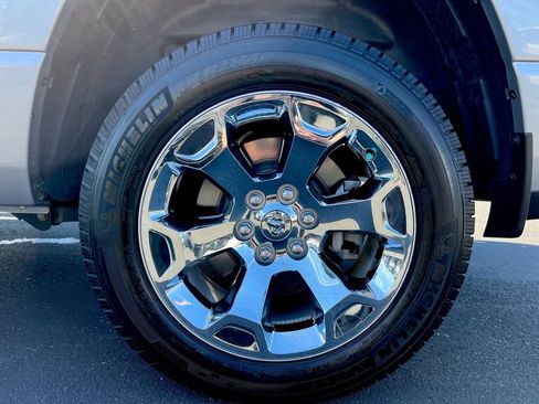 Used 2019 RAM 1500 Big Horn AWD/4WD image 26