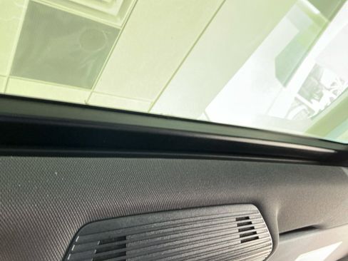 New 2026 Volkswagen Tiguan SE R-Line image 19