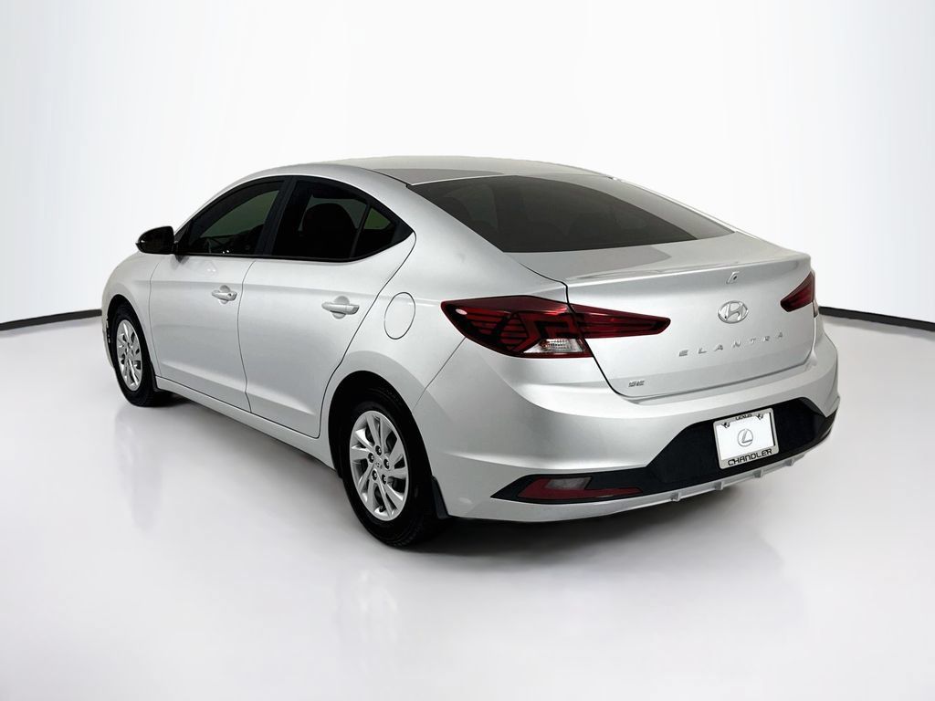Used 2019 Hyundai Elantra SE FWD image 7