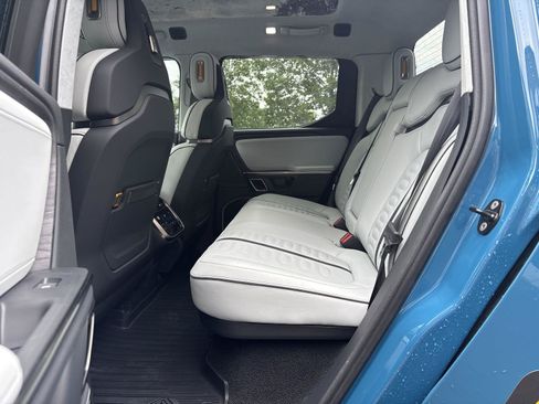 Used 2022 Rivian R1T Adventure AWD/4WD image 24