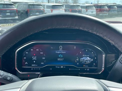 Used 2024 Chevrolet Silverado 1500 LT image 14