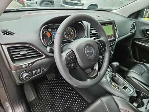 Used 2022 Jeep Cherokee Trailhawk w/ Sun, Sound & Nav Group AWD/4WD image 26
