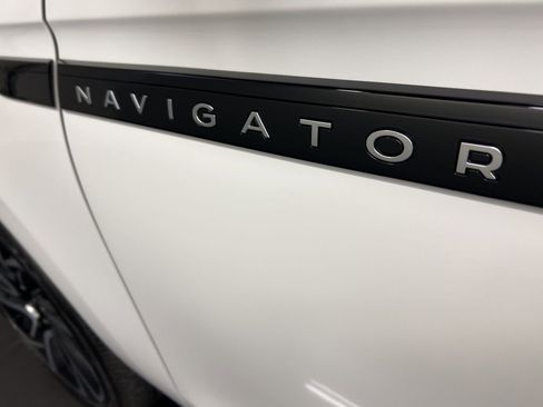 New 2026 Lincoln Navigator Black Label AWD/4WD image 47