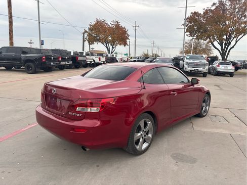 Used 2010 Lexus IS 250C image 4
