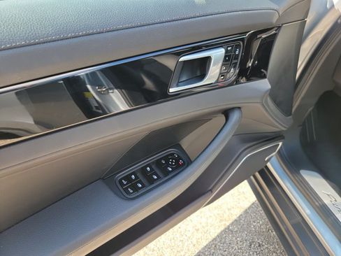 Certified 2021 Porsche Panamera 4 AWD/4WD image 28