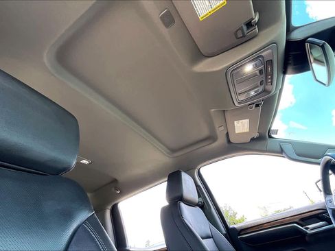 Used 2025 GMC Sierra 1500 SLT RWD image 28