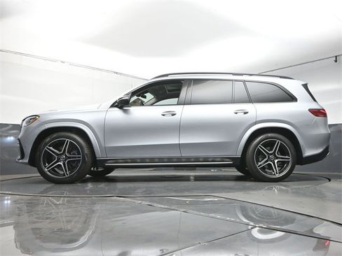 New 2026 Mercedes-Benz GLS 450 4MATIC image 38