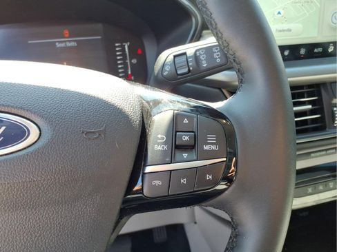Used 2024 Ford Escape Active w/ Tech Pack #1 AWD/4WD image 16