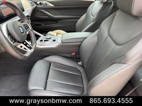 Used 2025 BMW M440i Coupe w/ Premium Package RWD image 10