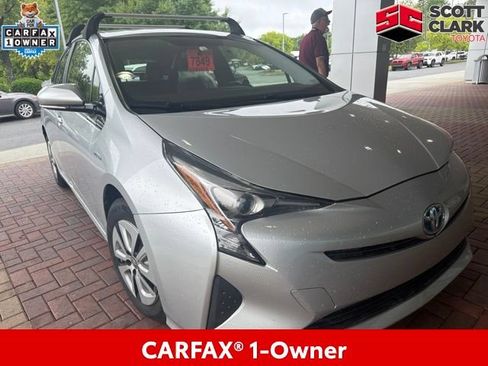 Used 2016 Toyota Prius Two FWD image 4