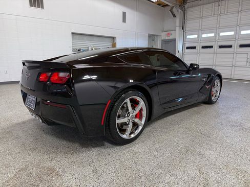 Used 2014 Chevrolet Corvette Stingray Coupe image 4