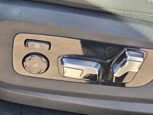Used 2026 BMW X7 xDrive40i AWD/4WD image 27
