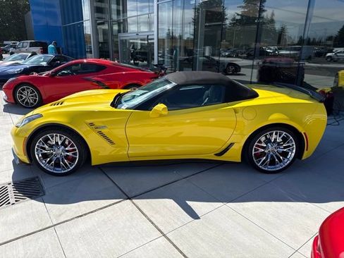 Used 2016 Chevrolet Corvette Z06 w/ 3LZ Preferred Equipment Group RWD image 6
