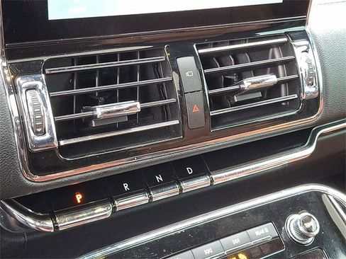 Used 2021 Lincoln Navigator Reserve image 14