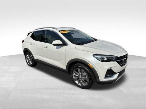 Used 2023 Buick Encore GX Essence w/ Experience Buick Package AWD/4WD image 3