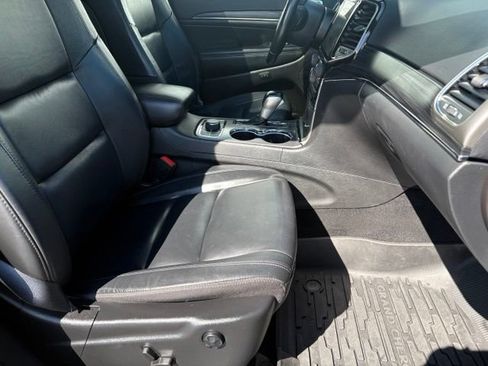 Used 2021 Jeep Grand Cherokee Limited AWD/4WD image 20