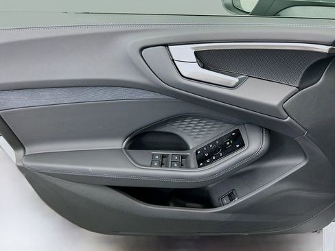 Used 2025 Audi A5 2.0T Premium image 24