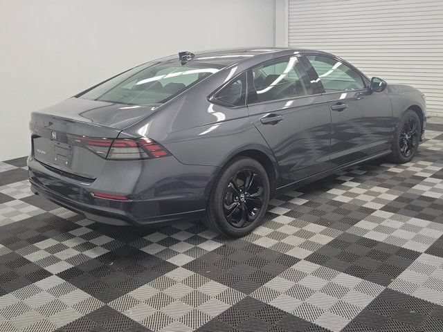 Used 2025 Honda Accord SE image 6