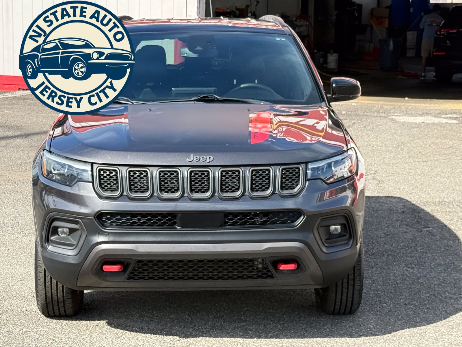 Used 2023 Jeep Compass Trailhawk w/ Trailhawk Elite Group AWD/4WD image 2