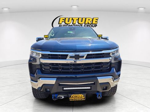 Used 2023 Chevrolet Silverado 1500 LT w/ Protection Package AWD/4WD image 2