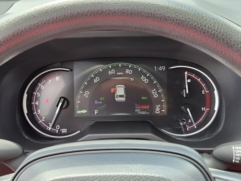 Used 2024 Toyota RAV4 XLE AWD/4WD image 20