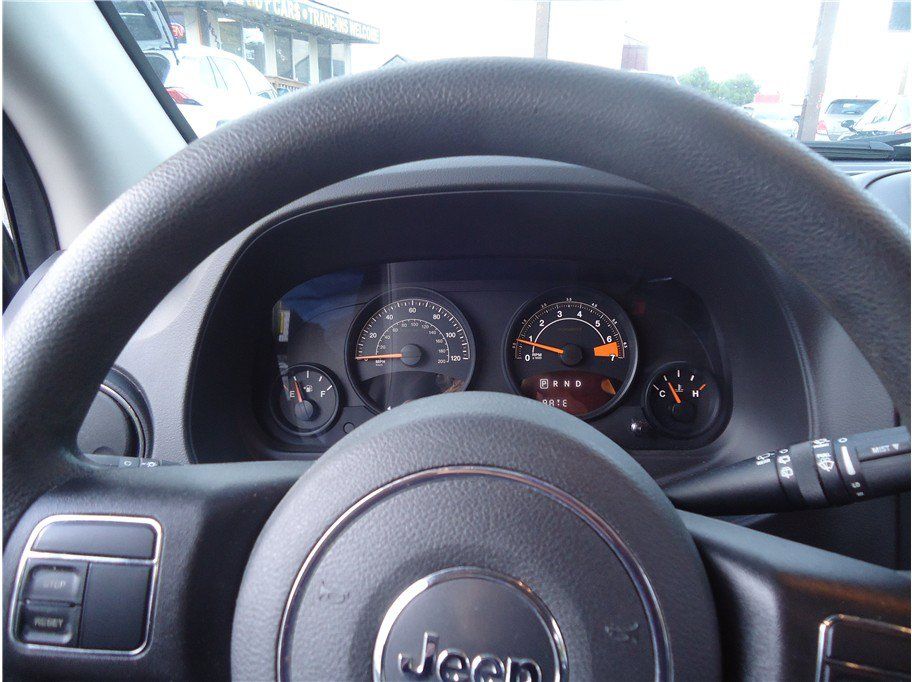 Used 2015 Jeep Compass Sport w/ Power Value Group AWD/4WD image 23