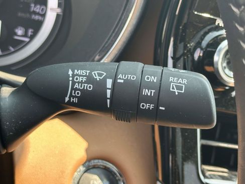Used 2022 Toyota Highlander Platinum AWD/4WD image 27