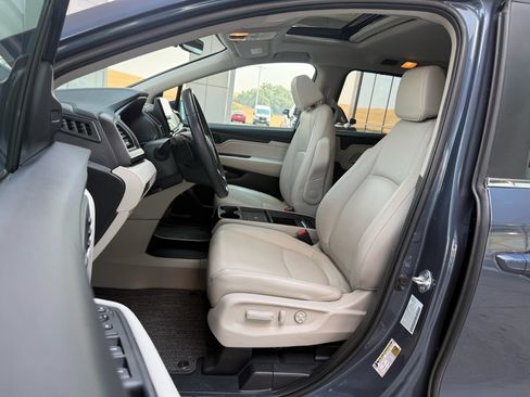 Used 2025 Honda Odyssey EX-L image 12
