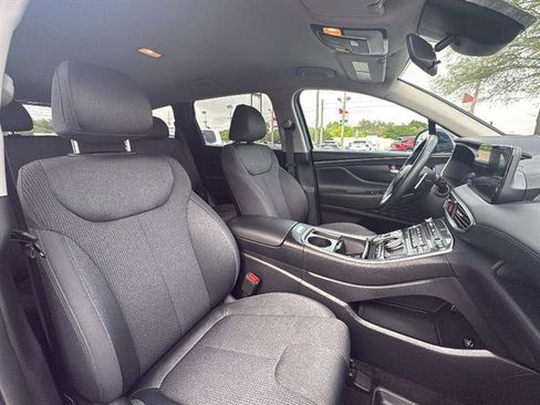 Used 2023 Hyundai Santa Fe SEL image 9