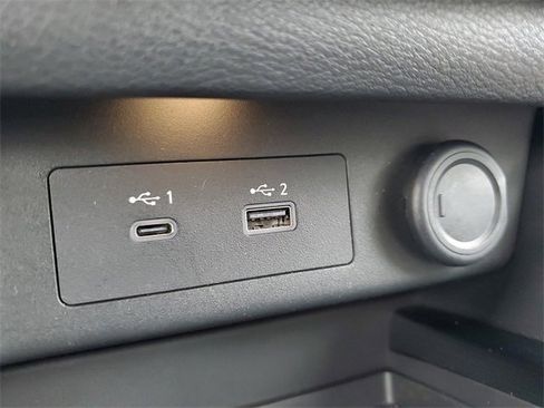 Certified 2021 Nissan Rogue SV image 23