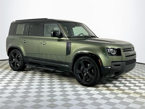 Used 2026 Land Rover Defender 110 X-Dynamic SE AWD/4WD image 3