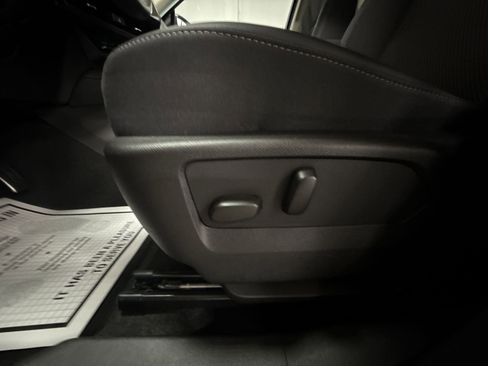 Used 2023 Buick Envision Preferred w/ Sport Touring Package image 18